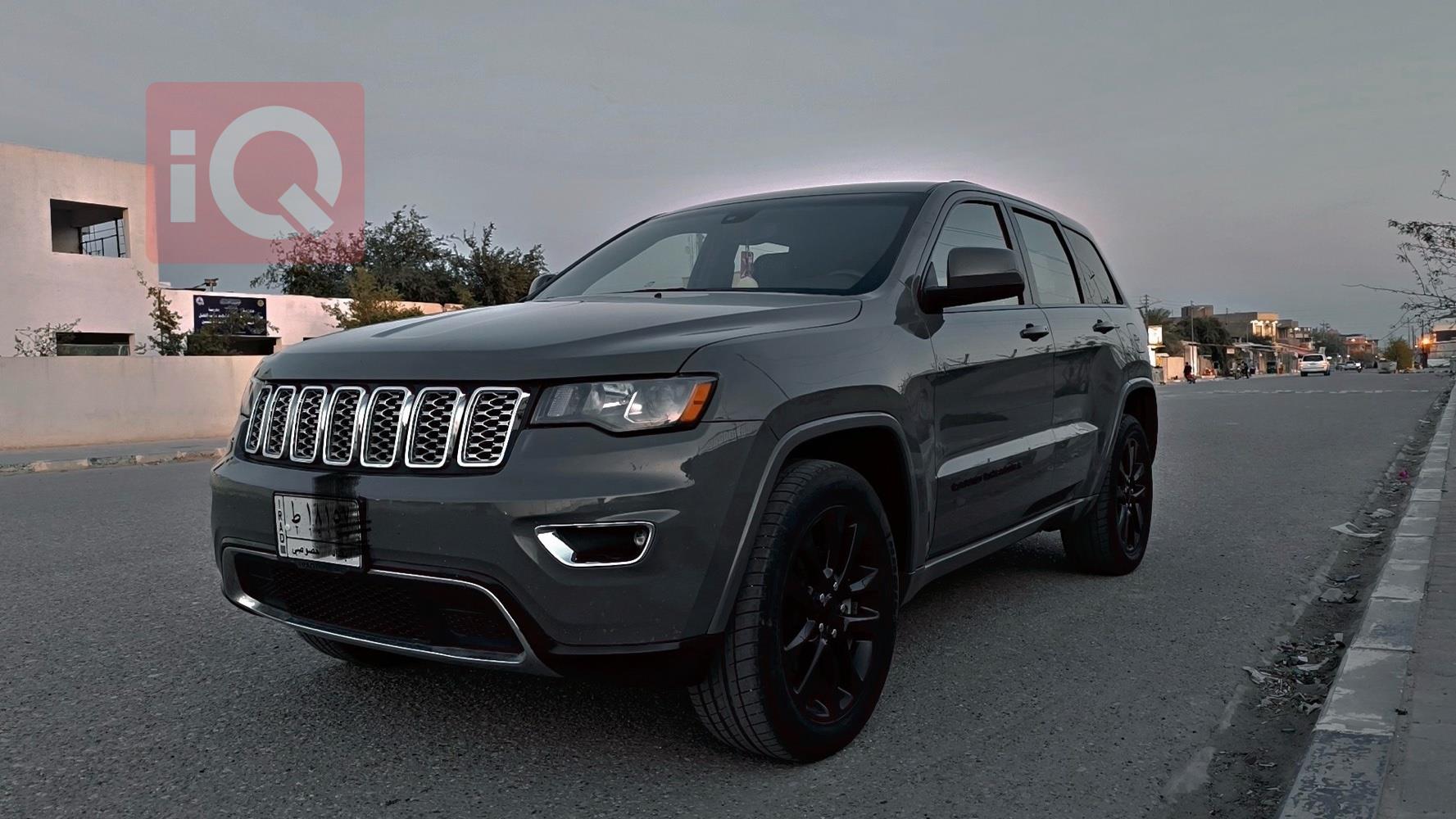 جیپ گراند شیرۆکی